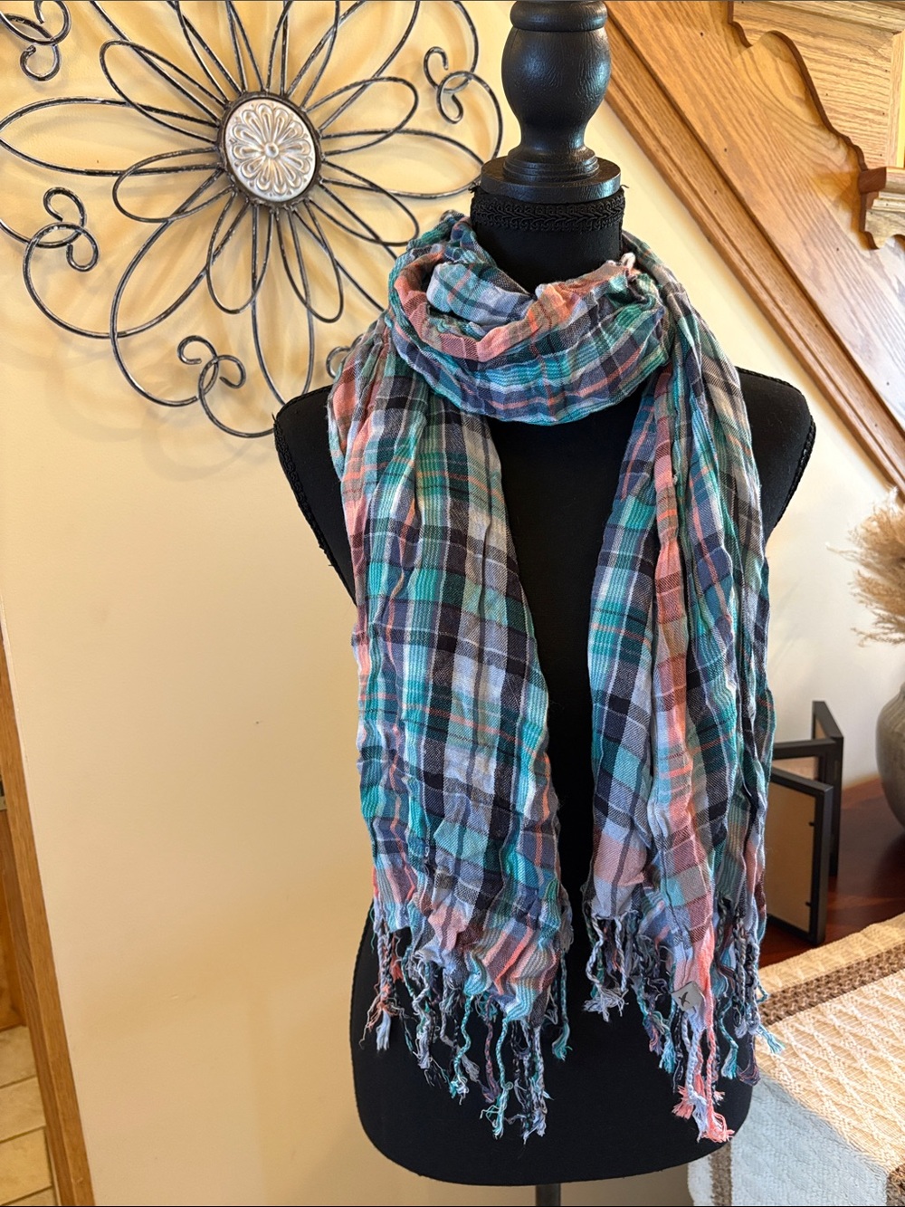 Old Navy Plaid Lightweight Scarf in Teal, Pink, Black